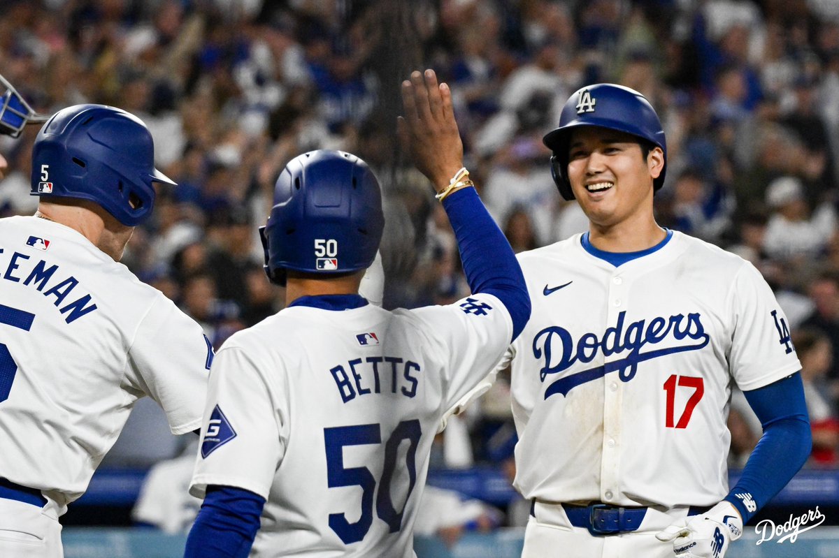 Dodgers's tweet photo. Let ‘em cook. 

🗳️: https://t.co/SSqaZ7aq1V https://t.co/IoTIPYCRqs