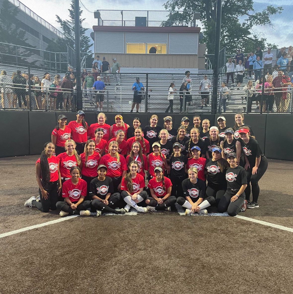 EllaSaxton4's tweet photo. So honored to have been selected to play in the NJ Super 36 All-Star game yesterday at Seton Hall! Thank you @NJPrideGold for hosting the event and all of my friends and family who came out to support me!! @hs_ramapo @LadyRavensNJ @DarrenWhite14 https://t.co/nuaLgBHAgD