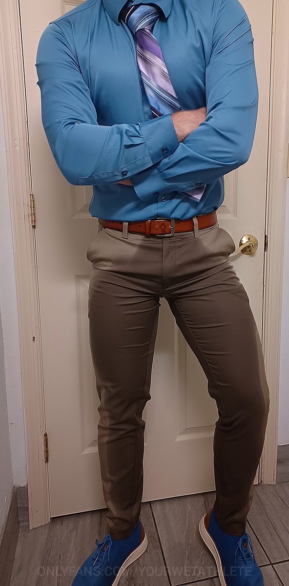 gaythlete14's tweet photo. Is this a good look? #gay #gaypiss #peepants https://t.co/uD4cDMJ2G8