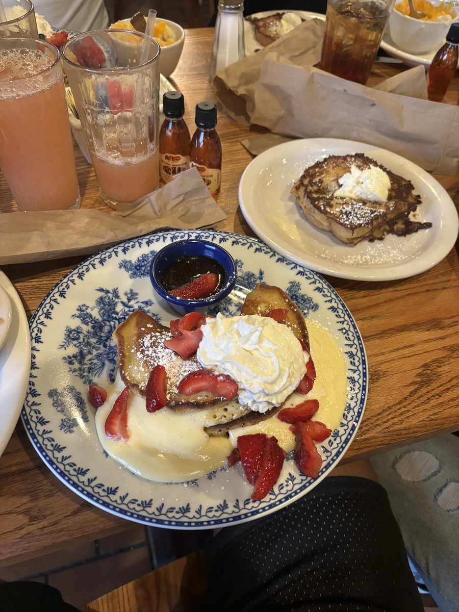 RecklessDonn's tweet photo. idk i been eatin a lil too good lately 🫠 https://t.co/wQoaU3mNUK