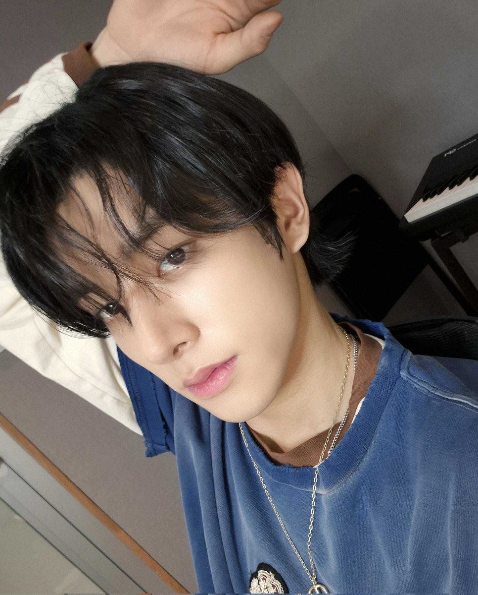 jafkesim's tweet photo. Check out my new hair, hohoho! I've been itching for a change, and I finally took the plunge. Feeling super fresh and excited with this new look. What do you think? https://t.co/rnc5ykn5d1