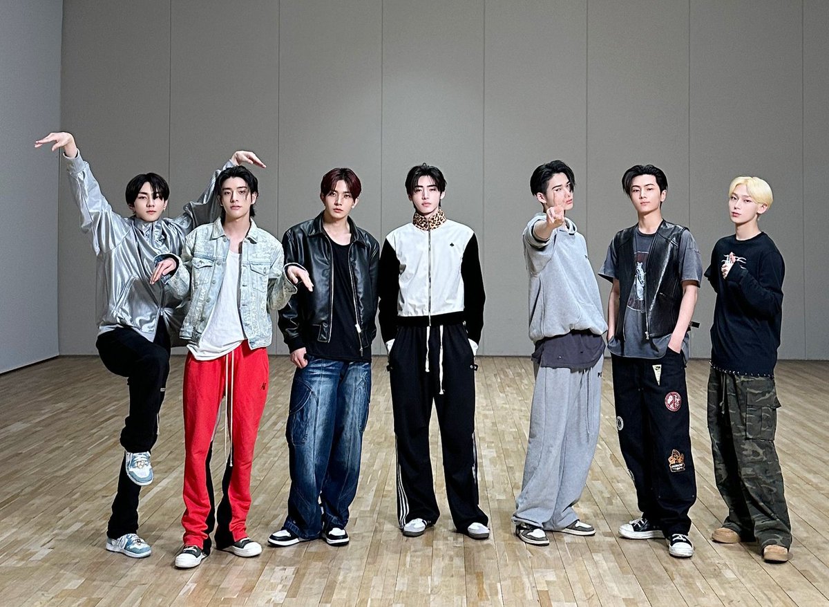 jafkesim's tweet photo. We're all geared up and ready to dive into another epic dance practice session for 'Fatal Trouble'. Trust us, this one's going to knock your socks off. https://t.co/eD1tNRUjdV