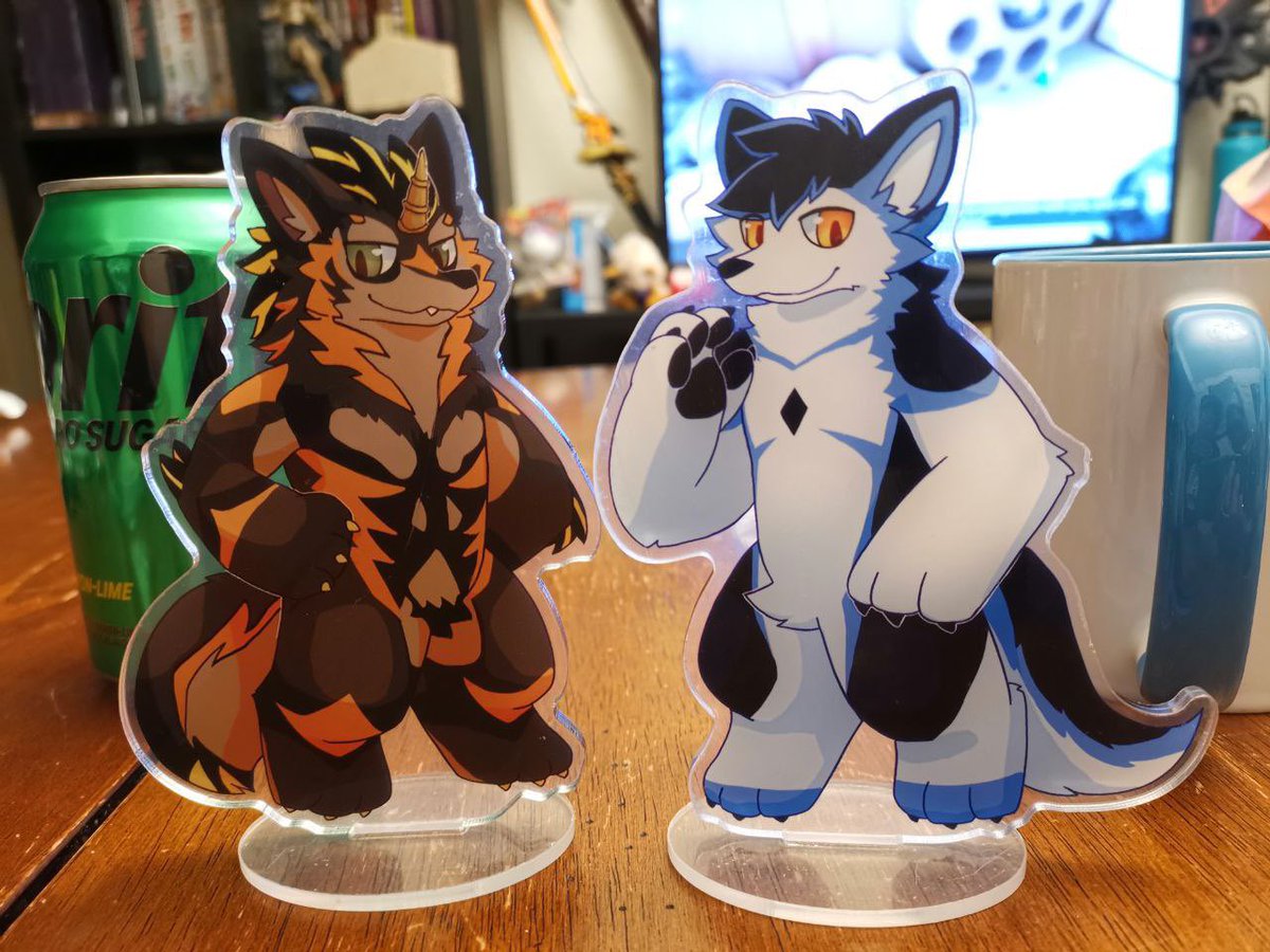 Two chonky boys!
Ft. <a href="/Arcenic_F/">🐺αrcenic | アルサニック</a> 
🎨 @SalaDergFelix