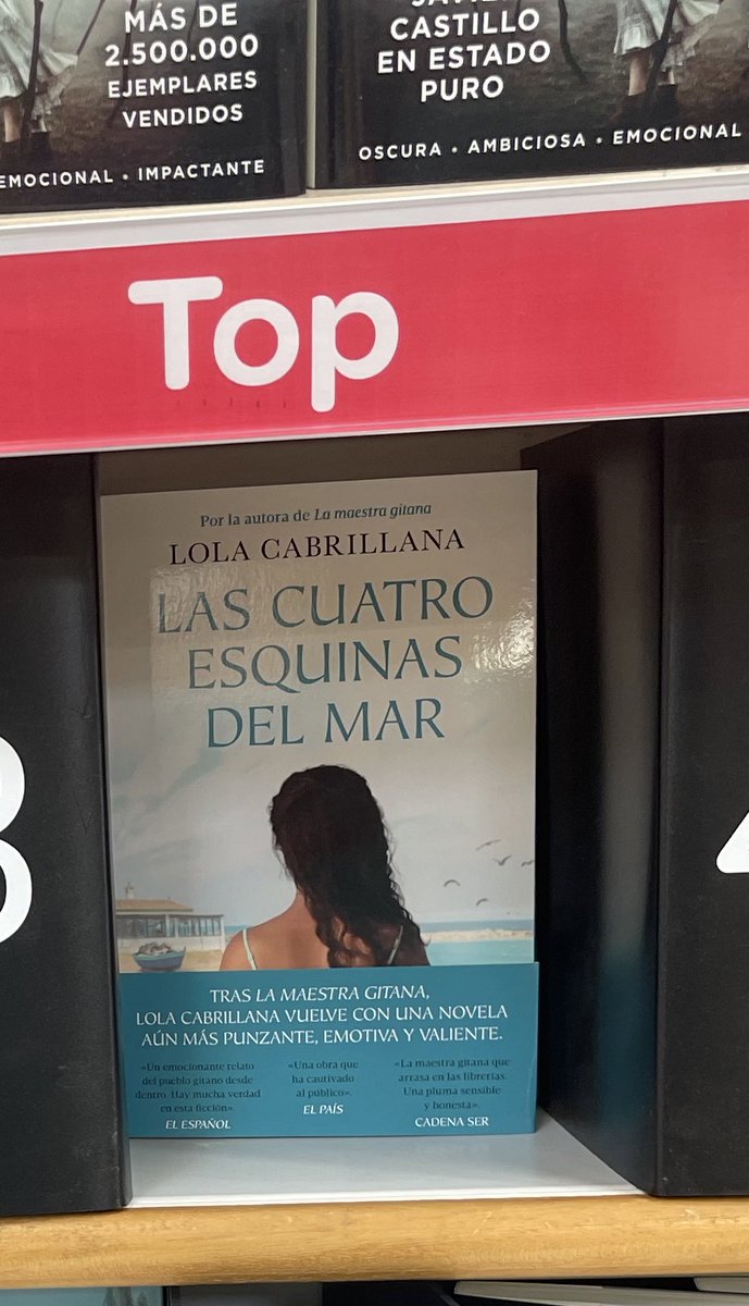 elpadredelalola's tweet photo. Tengo la sensación de que estoy ayudando poco a mi hija Lola en la promoción de su libro. Y que tengo que animarles más a que se lo compren y se lo lean. Es que lo hago convencido de que les va a gustar. 
Así que voy a ir contándoles poco a poco todo lo que se van a encontrar. https://t.co/Mn3WCewoHd