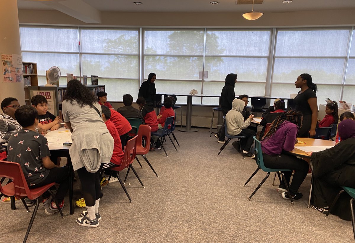 NorthKiplingJMS's tweet photo. Members of Student Council plan and facilitate Mental Health workshops for grades 5 and 6 students at the school. #StudentLeadership @LC1_TDSB https://t.co/Dp5y3Picpw