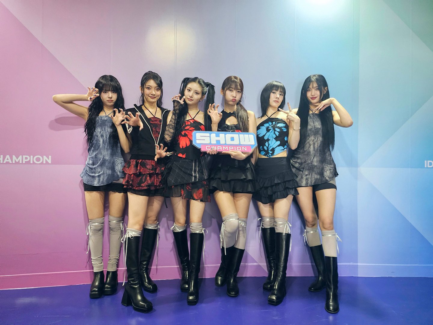 GP2QRqSbgAAE62p?format=jpg&name=large