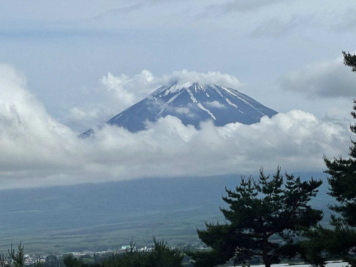 LT_Sakura25's tweet photo. 初めて釣りをしたり、皆でバーベキューしたり、空気が美味しくて、暑い中釣ったマス食べながらラムネ飲んだり最高に楽しかったなぁ(;´༎ຶД༎ຶ`)
小学校からの親友のラフトラと行ったからなんか小学生に戻った気分だったwww
少年時代流しながら初めて釣ったマス食べたことも一生忘れない思い出(*´ω｀*) https://t.co/hxLJJgKTNW
