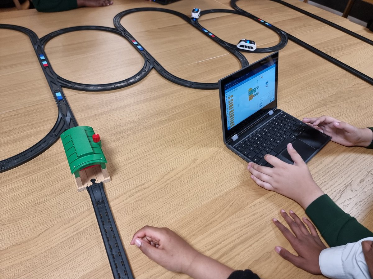 TsuiAllen's tweet photo. Thank you @GreatSciShare for RP @UN #Internationaldayofplay2024 Here's my @BritSciAssoc @CRESTAwards Discovery #STEM in a Day #EngineuityChallenge with @intelino which enables intellectual, social, emotional and physical interactions to be combined by learning through play... https://t.co/VN2SzPpmuE