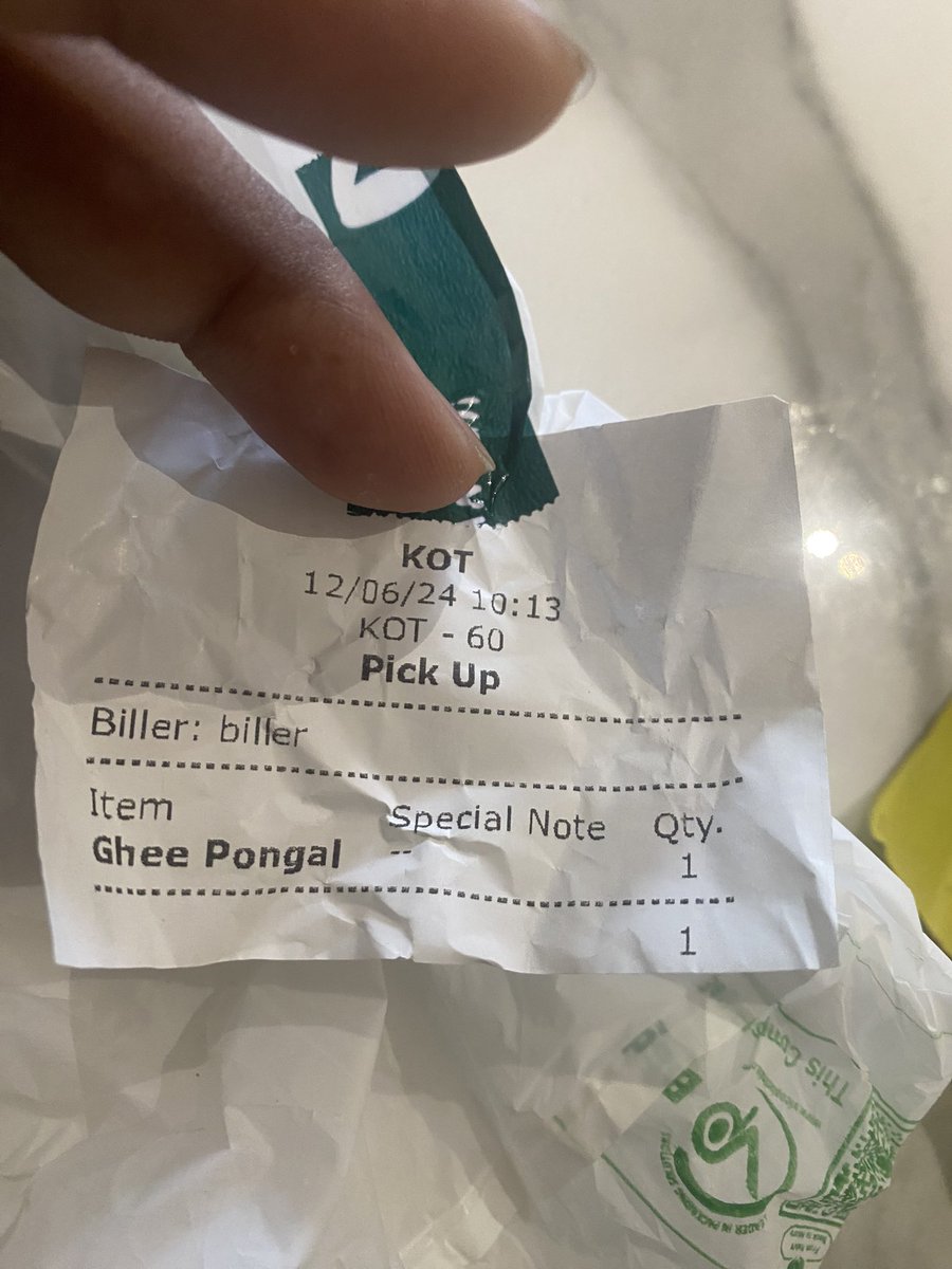 Do we need 4 Chuttny and 1 sambar for a scoop of pongal? #muruganidly #pongal 101-₹ for one scoop? Made for rich ? or made in rich ?