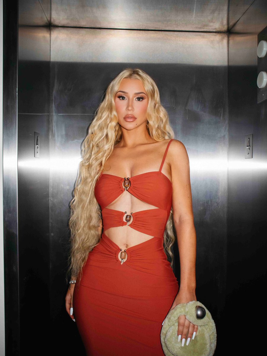 IGGY AZALEA tweet media