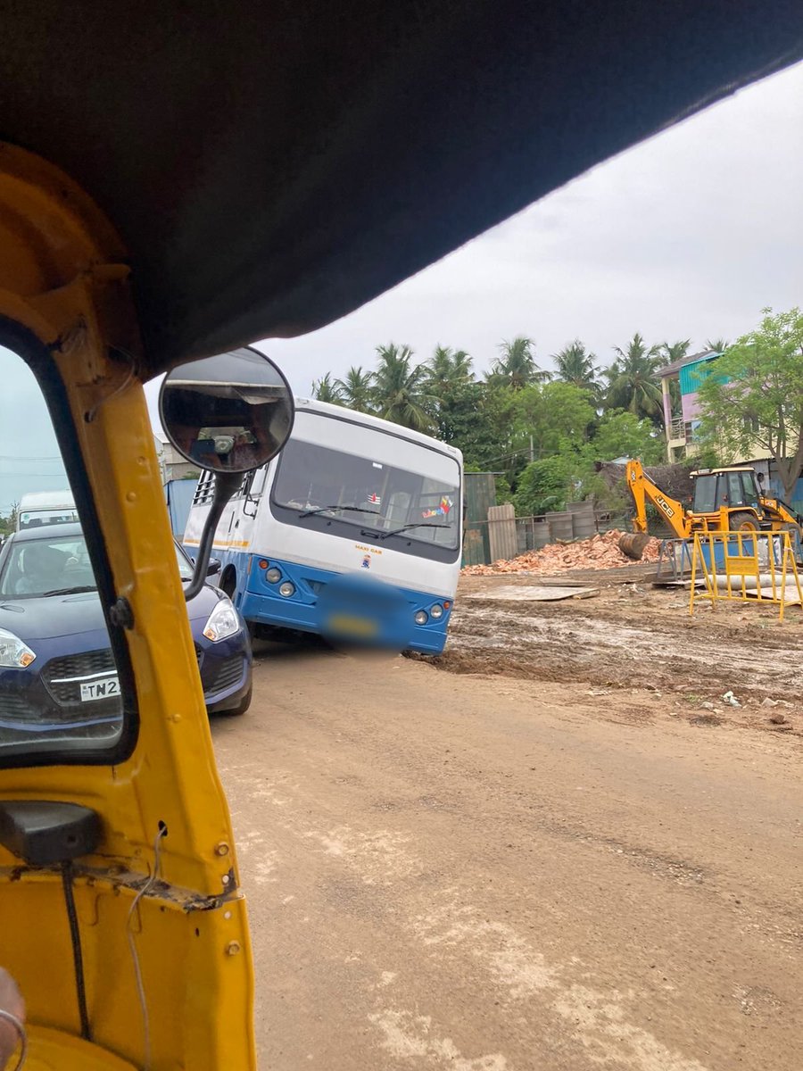 creativedeepak's tweet photo. @kolapakkam This happened 2day, guess u referring d same. 

@thamoanbarasan sir pls look into dis. 
@KanchiCollector can u pls check &amp; ensure safety of school children? 

@OfficeOfTRBR sir can u pls help look into dis? 

@DhivCM pls amplify &amp; connect wit Kancheepuram authorities! https://t.co/PkZAnfqIeK