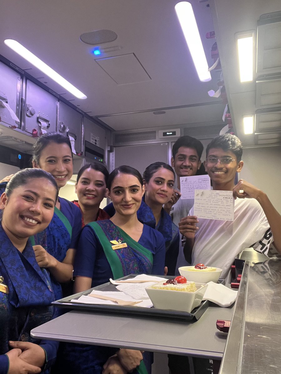 railstech11's tweet photo. Dear Crew of Air India Flight AI587,
Iam writing to express my sincere gratitude for the outstanding service provided during my recent flight. I wud really like to thnk Naiya nd crew who made this jrny so spcl nd an end to unfrgtble experience Thank you @airindia #AI350  #aicrew https://t.co/MxvhJTi2n6