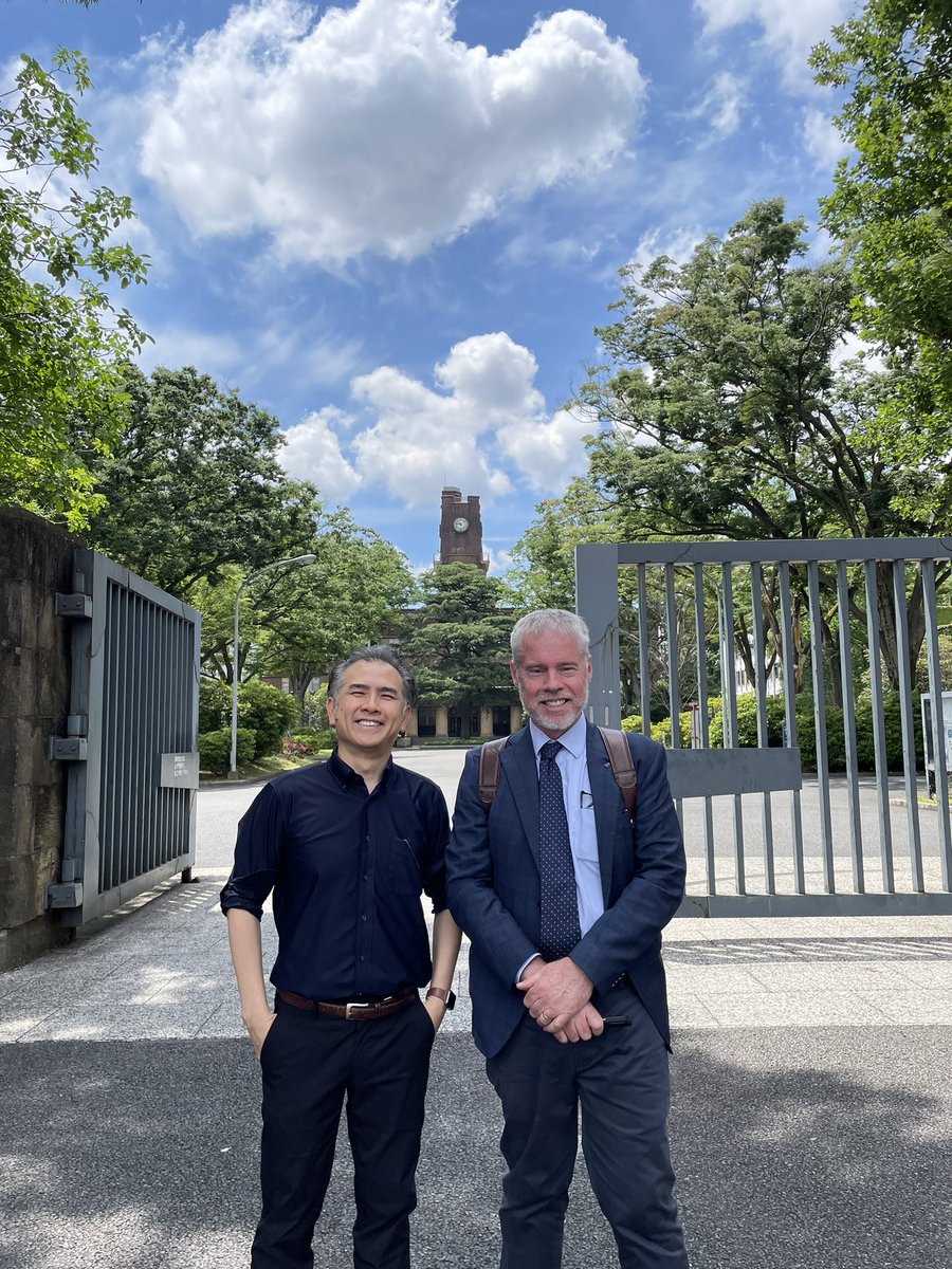 Prof Ben Eggleton ga an exciting talk on integrated photonics radar at <a href="/UTokyo_News/">東京大学 | UTokyo</a> <a href="/UTokyo_Rcast/">東京大学先端科学技術研究センター</a> <a href="/ProfBenEggleton/">Benjamin Eggleton</a> #Optica_Seminar <a href="/UTokyo_OPTICA/">OPTICA UTokyo Student Chapter</a>