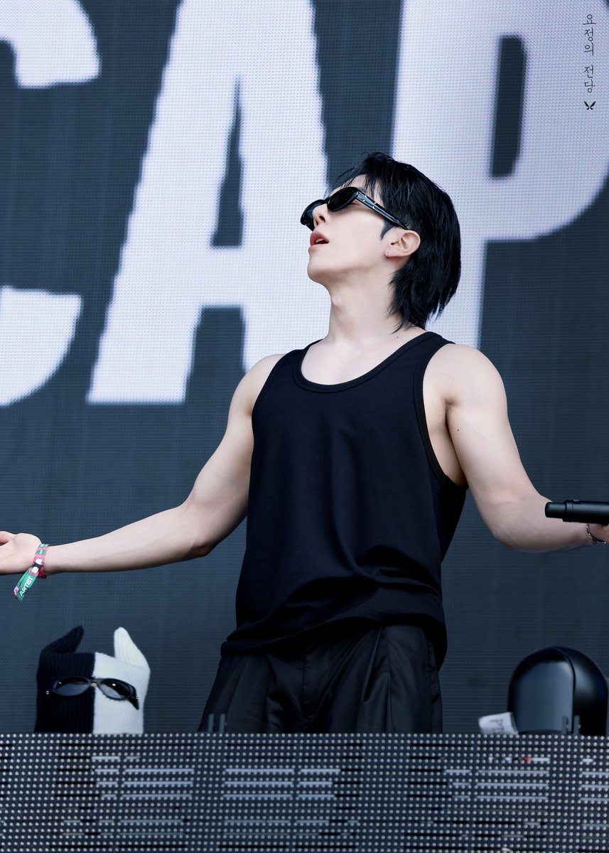 elfjaeho's tweet photo. 240609 UMF Korea

🖤😎🎵

#김재호 #김나노 #NANO #KIMJAEHO #UMF #움프 #UltraKorea @kimnanoise https://t.co/qwPL6wwv4Q