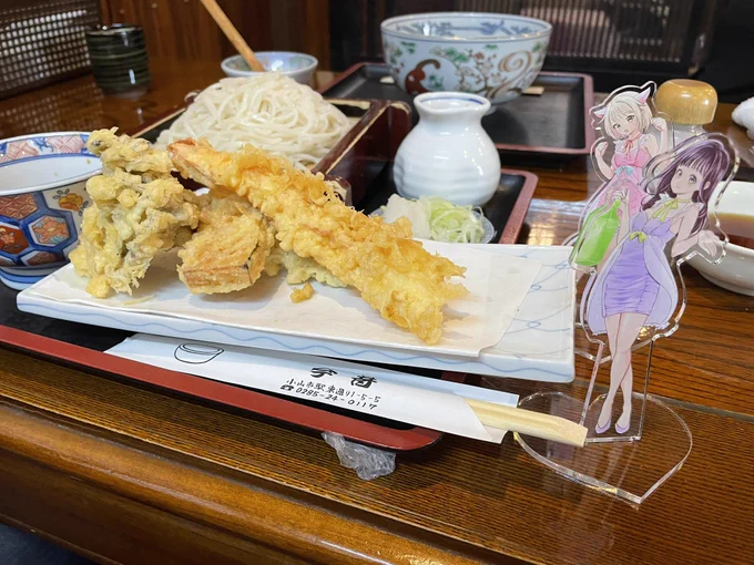 ご飯食べてデザート食べてお腹いっぱい!! 