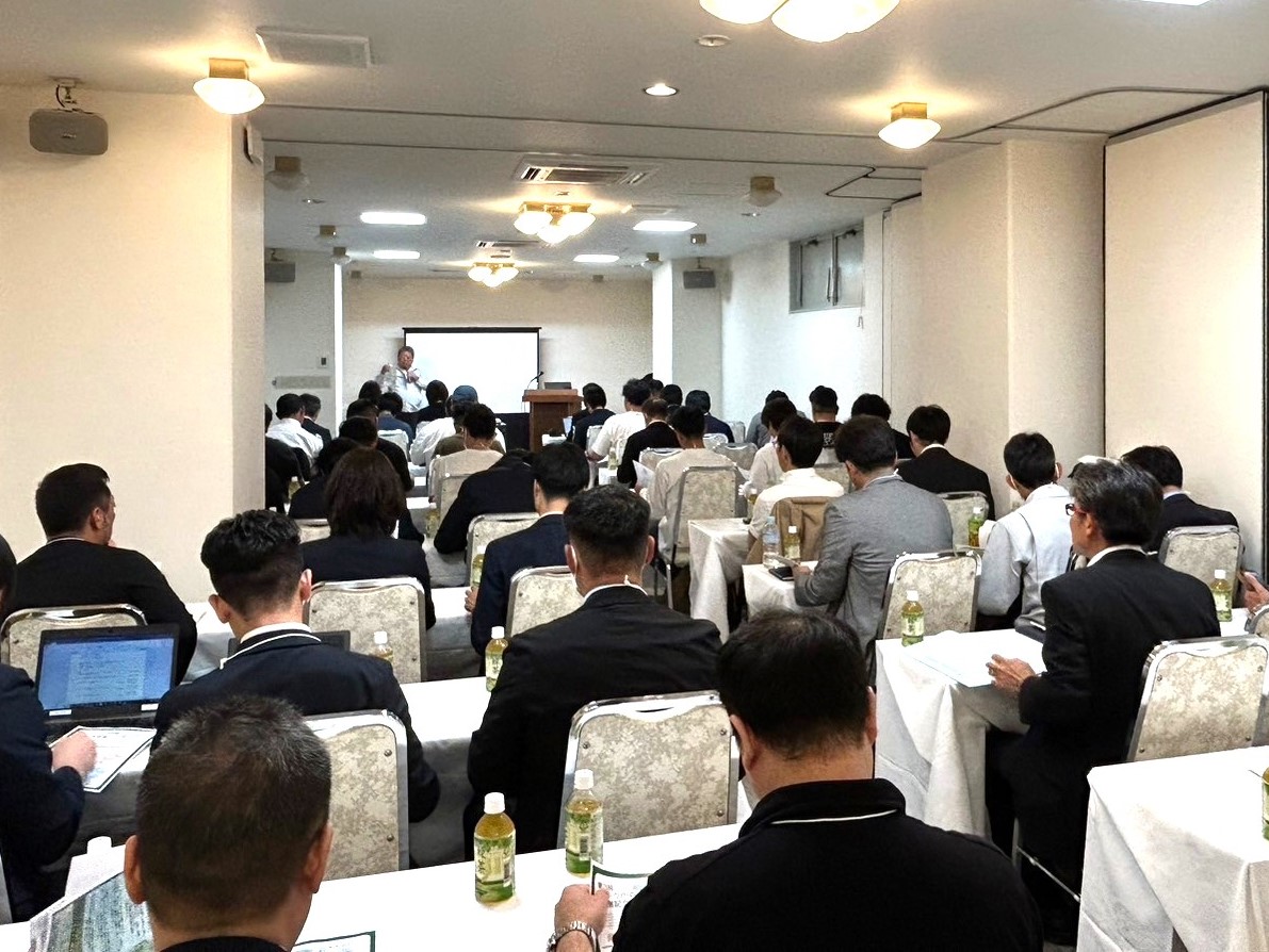 Shindenkai_SDK's tweet photo. 林業関係者の集い「レックの会」第8回を郡山市で開催しました。
株式会社レック・大貫肇会長の基調講演もあり、多くの方にご参加いただきました。
＃林業 #森林再生 #バイオマス発電 https://t.co/D6DuIqU5CT