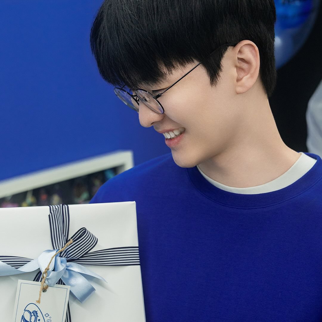 rascal_7th's tweet photo. 7주년 드랍과 카페 모두 종료되었습니다◠‿◠
라스칼 선수님 7주년 드랍, 카페에 참여해주신 모든 분들께 정말 감사드립니다💙💙 https://t.co/GBzPgWlnWy