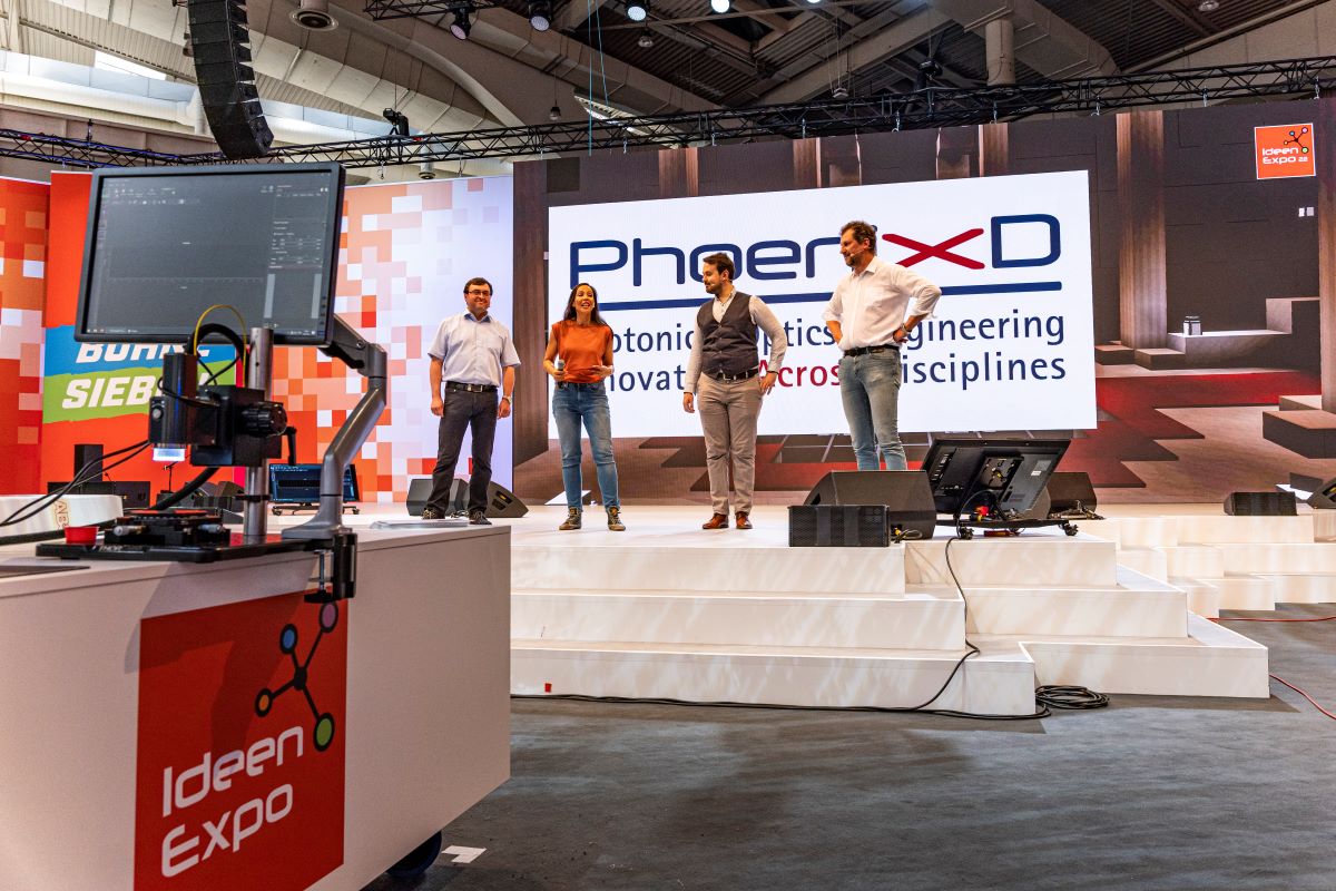 exc_phoenixd's tweet image. The three will explain why a bachelor&apos;s degree in #opticaltechnologies is worthwhile for young people who want to develop new solutions for #AutonomousVehicles and healthcare. More information: go.lu-h.de/BSc_Optical_Te… #LUH @ideenexpo #Bachelorstudy #career
go.lu-h.de/8hZQt