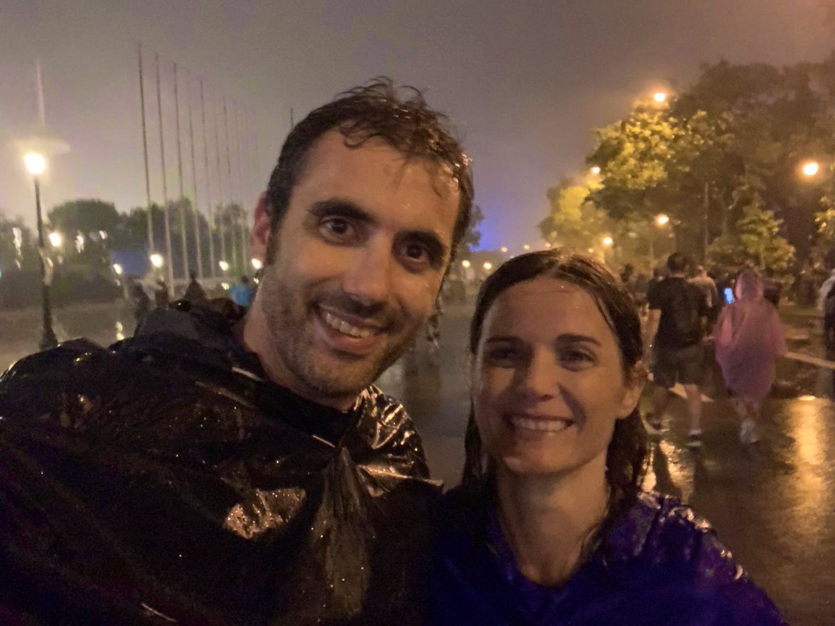 AnnisLl's tweet photo. Sortir d'un concert així #empapats #Rammstein 🤘🏻 https://t.co/o5vO9o486b