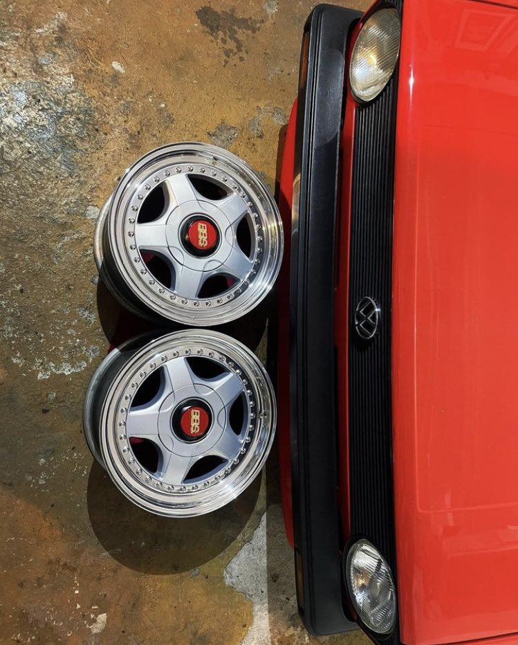 EpicDubs's tweet photo. π #WheelWednesday
#BBS #BBSwheels #BBSRF #SplitWheels #VW #Volkswagen #GTI #Mk1GTI #DubLife https://t.co/pLtM37d6Gc