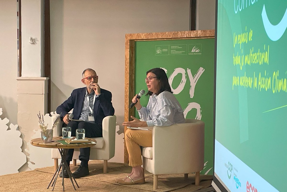 FBiodiversidad's tweet photo. Acogemos en nuestra sede una jornada sobre #ComuniLab iniciativa de @compromisoclima que impulsa @ecodes.

Elena Pita inaugura este encuentro que tratará la importancia del trabajo multisectorial para construir narrativas que impulsen la transición ecológica en todos los sectores vinculados a la Agenda de Acción Climática Global. 

#PorElClima