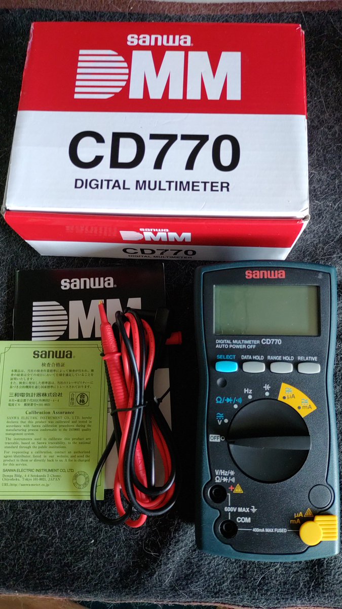 Kazurin000's tweet photo. #メルカリ からデジタルメータ届きました。通販で新品8千円台だけど、美品で5千円台はお得でした。
壊れたテスター同様、出品者も大学時代に購入して使っていたらしい。
大切に使うよ~🐱
#デジタルマルチメーター
#SANWA
#CD770 https://t.co/ktYFaBqjmA