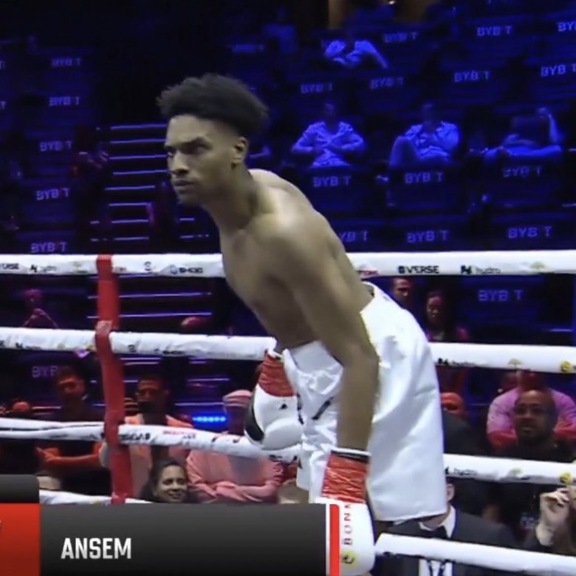 🚨 LATEST: Solana trader and influencer @blknoiz06 has agreed to a boxing  match with @Cobratate during @CryptoFightWeek in Dubai this December.