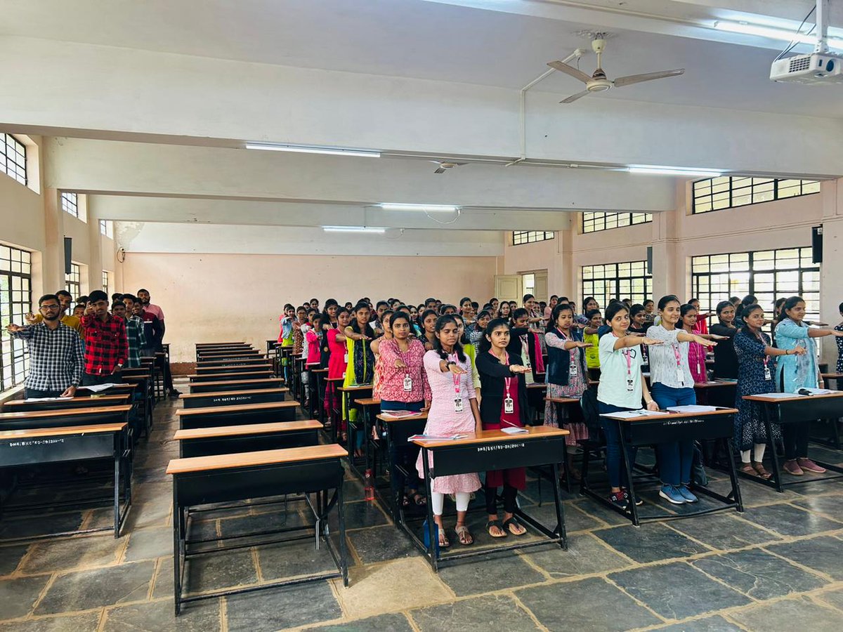 BKCNSS's tweet photo. On the occasion of #WorldDayAgainstChildLabor students took pledge to say No to Child Labor and Rise against it. "Let’s act on our commitments: End Child Labour" is the theme of World Day Against Child Labour 2024. https://t.co/F1NHFupERQ