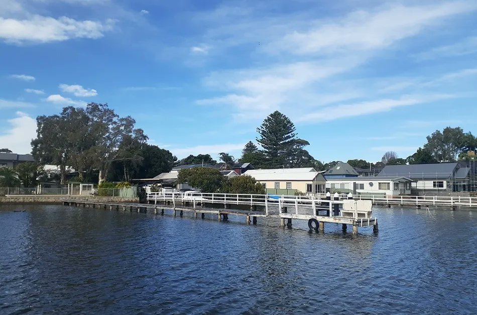 KennedCafe's tweet photo. Roaming around some of the scenic backstreets of Woy Woy - with very impressive backyard views, overlooking Brisbane Waters https://t.co/29aWdXnliW