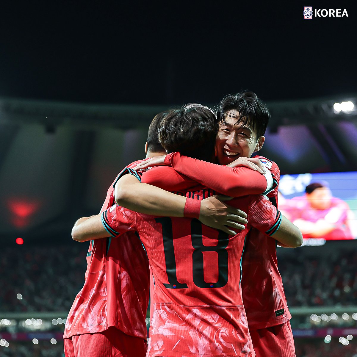 [📸] 최고의 골, 최고의 함성이 공존하는 여기는 🇰🇷대한민국

✔2026 FIFA 월드컵 아시아 3차 예선 조추첨
📆 06.27(목) 16:00 🖥 추후 공지
⏰한국시간 기준 📍말레이시아

#대한민국 #축구국가대표팀 #월드컵 #2차예선