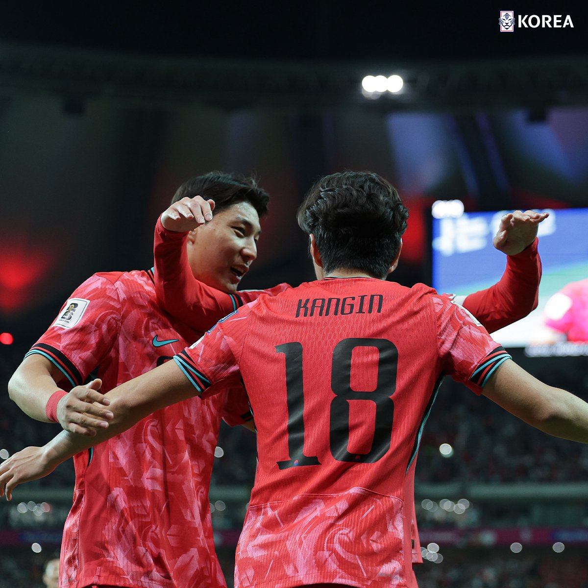 theKFA's tweet photo. [📸] 최고의 골, 최고의 함성이 공존하는 여기는 🇰🇷대한민국

✔2026 FIFA 월드컵 아시아 3차 예선 조추첨
📆 06.27(목) 16:00 🖥 추후 공지
⏰한국시간 기준 📍말레이시아

#대한민국 #축구국가대표팀 #월드컵 #2차예선 https://t.co/3doCWRMfyE