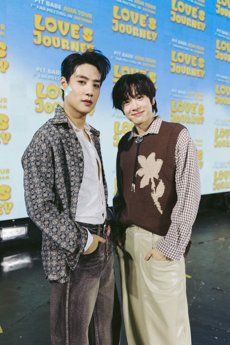 T_Aiemkumchai's tweet photo. 🤍🤎 #PonThanapon #Sailubpon https://t.co/NYeJixFGhN
