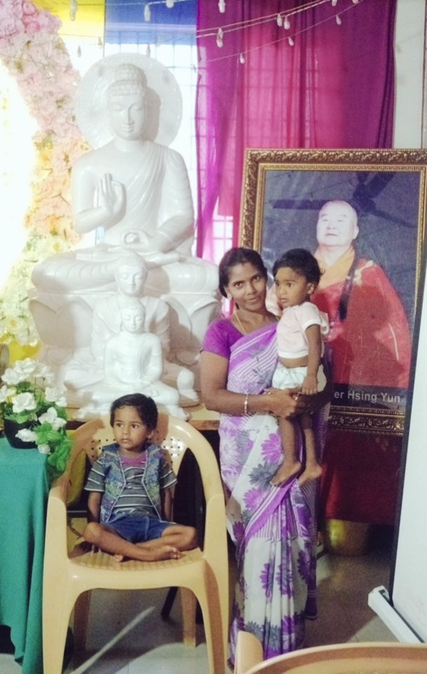 savi_vck's tweet photo. என் மகன்கள் #கரிகாலன் , #தங்காலன் யாருடைய பாதையில் செல்ல வேண்டும் என்பதில் உறுதியாக இருக்கிறேன் இன்று #செங்கல்பட்டு  
மகான் புத்தரை நோக்கிய பயணம் ❤️💙🖤😍😍😍😍😍 #jaibhim #jaibeem #ஜெய்பீம் https://t.co/NseOtJD8j7