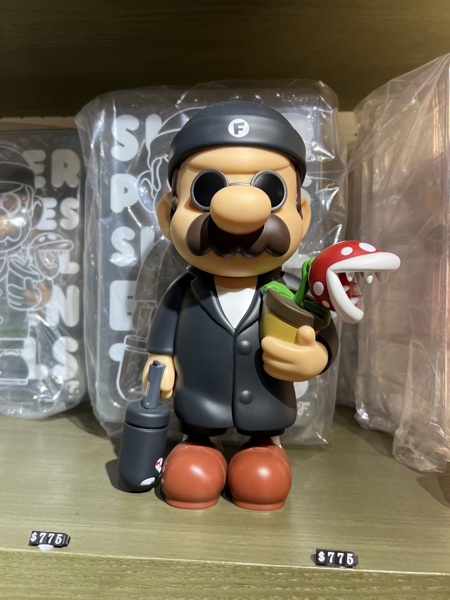 香港アーティストが作ってる映画レオンとマリオをモチーフにした