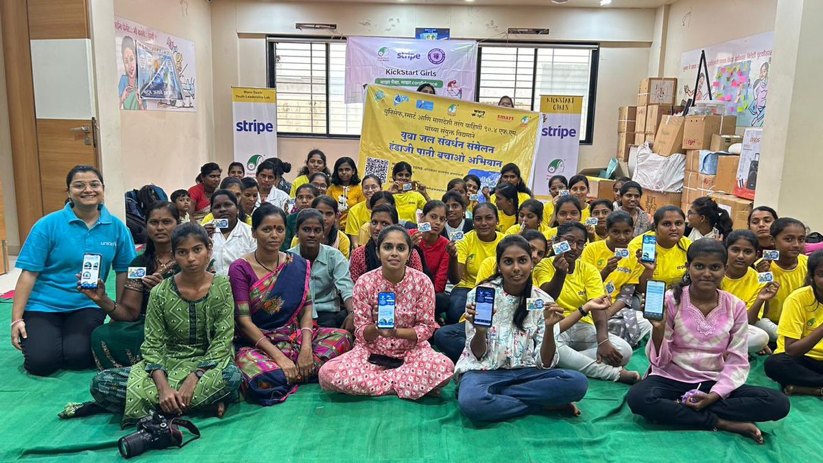 40 community radio stations in Maharashtra launch the Maha Yuva Jal Samvardhak, reaching over 100,000 young people and community members in three months!

The Youth Engagement and Water Stewardship program focuses on water conservation, with a target of saving 2 million cubic