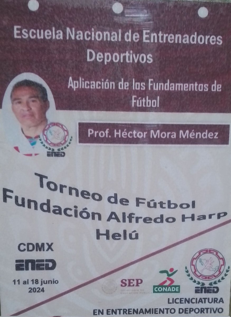 hmora3871's tweet photo. @FAHHdeporte En la Escuela Nacional de Entrenadores Deportivos ENED en el Torneo de Fútbol ⚽⚽⚽⚽ #HectorMora https://t.co/jnrieX5Ab9