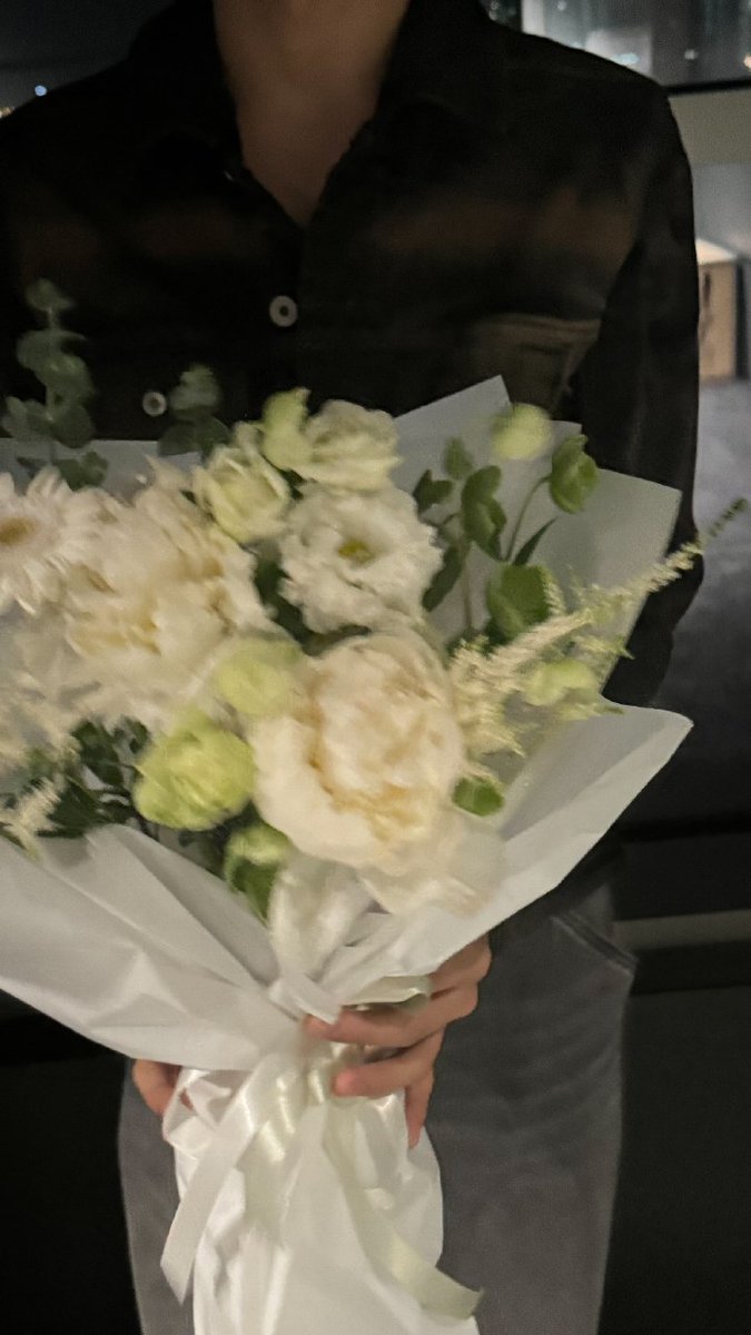 bluejayso's tweet image. my luv 🤍