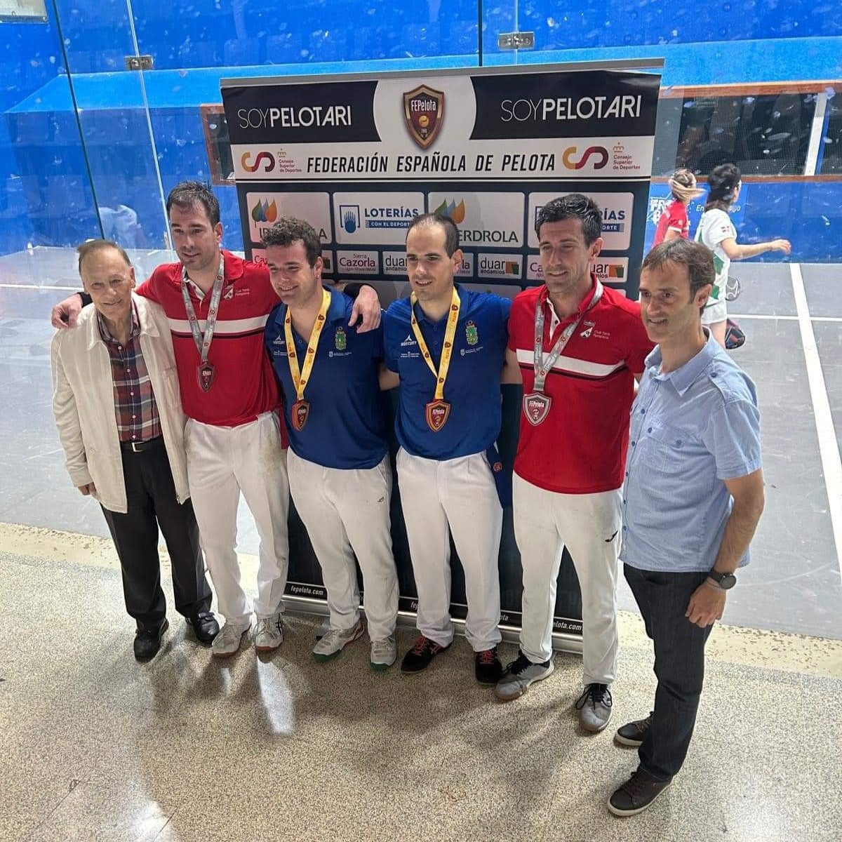 Subcampeones de España de paleta cuero.Nuestros pelotaris Carlos Beunza y Daniel Ramos disputaron el pasado sábado la final del Cto de España de pelota de trinquete en Mendillorri. La pareja no se pudo alzar con la victoria frente a Guille Pérez e Iñigo Anso, de Amaya.