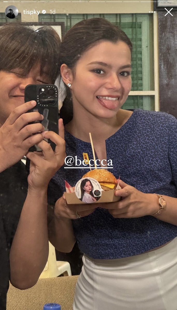 bigbitehouse's tweet image. Food support K. @AngelssBecky  🥰💕 ณ วันปิดกล้อง #theloyalpin #ปิ่นภักดิ์ 🎬
🚩 Supported by BeckyCandyHouse
🙏🏼 #BigBiteCatering ขอบคุณที่ใช้บริการ 

#foodtruckthailand #foodsupportthailand #ยูริ #ปิ่นภักดิ์ปิดกล้องแล้วจ้า #freenbecky #beckyarmstrong #beckysangels #ฟรีนเบค