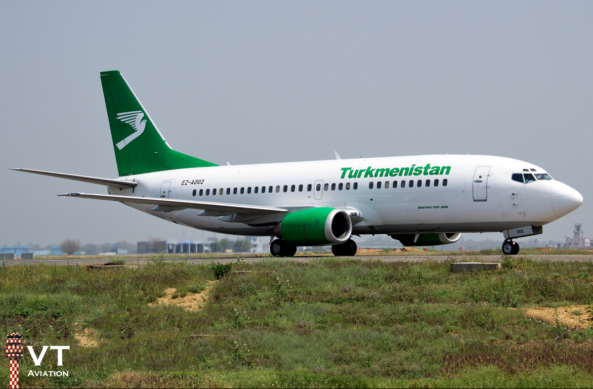 TeamVTAviation's tweet photo. A @TurkmenistanAir @Boeing 737-300 seen taxiing on a sunny day at @DelhiAirport 😍
#Avgeek #Aviation #PlaneSpotting #DELClicks https://t.co/7mHlIrdDlz