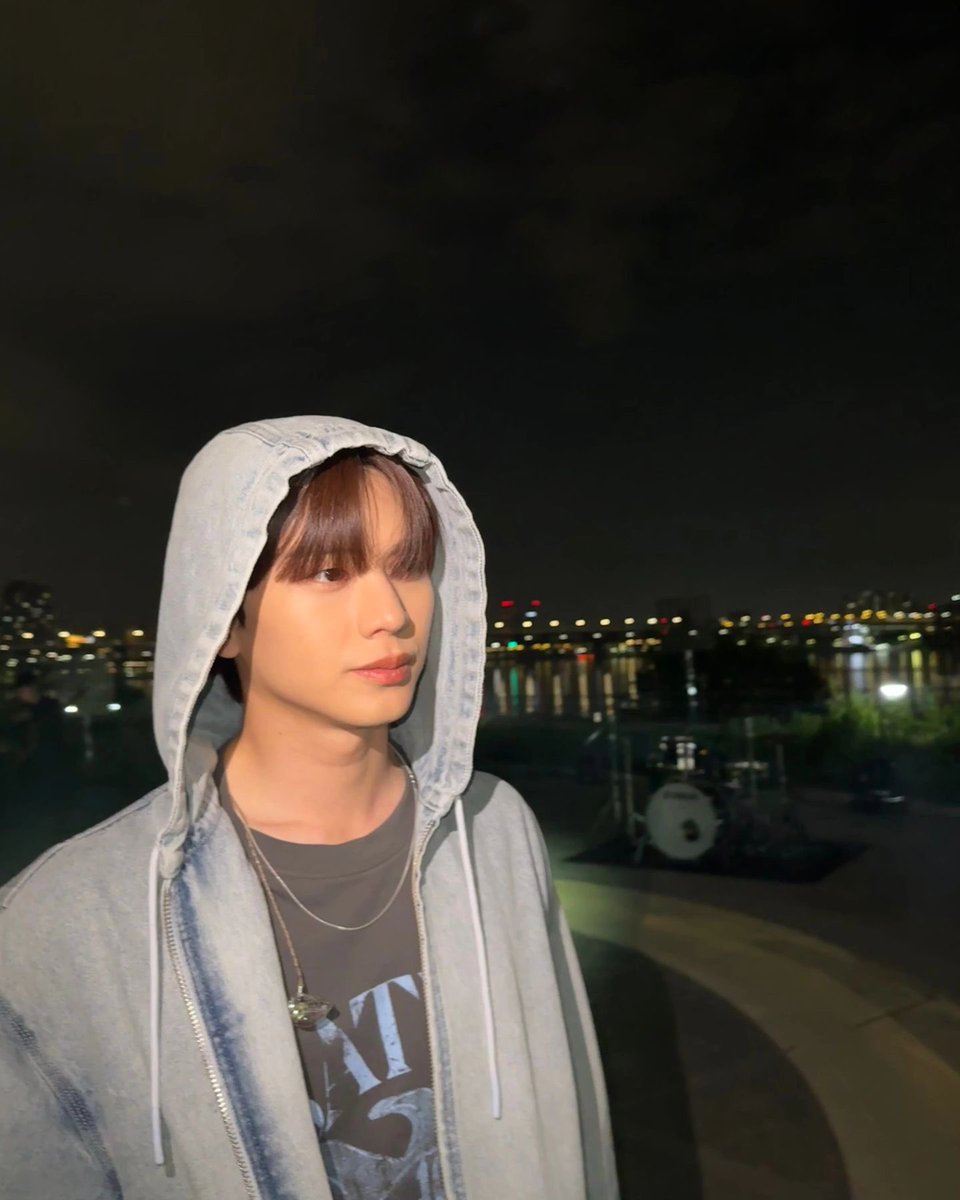 _6SJarchive's tweet photo. 240612 #육성재 인스타그램 https://t.co/1LPGWpjdpS