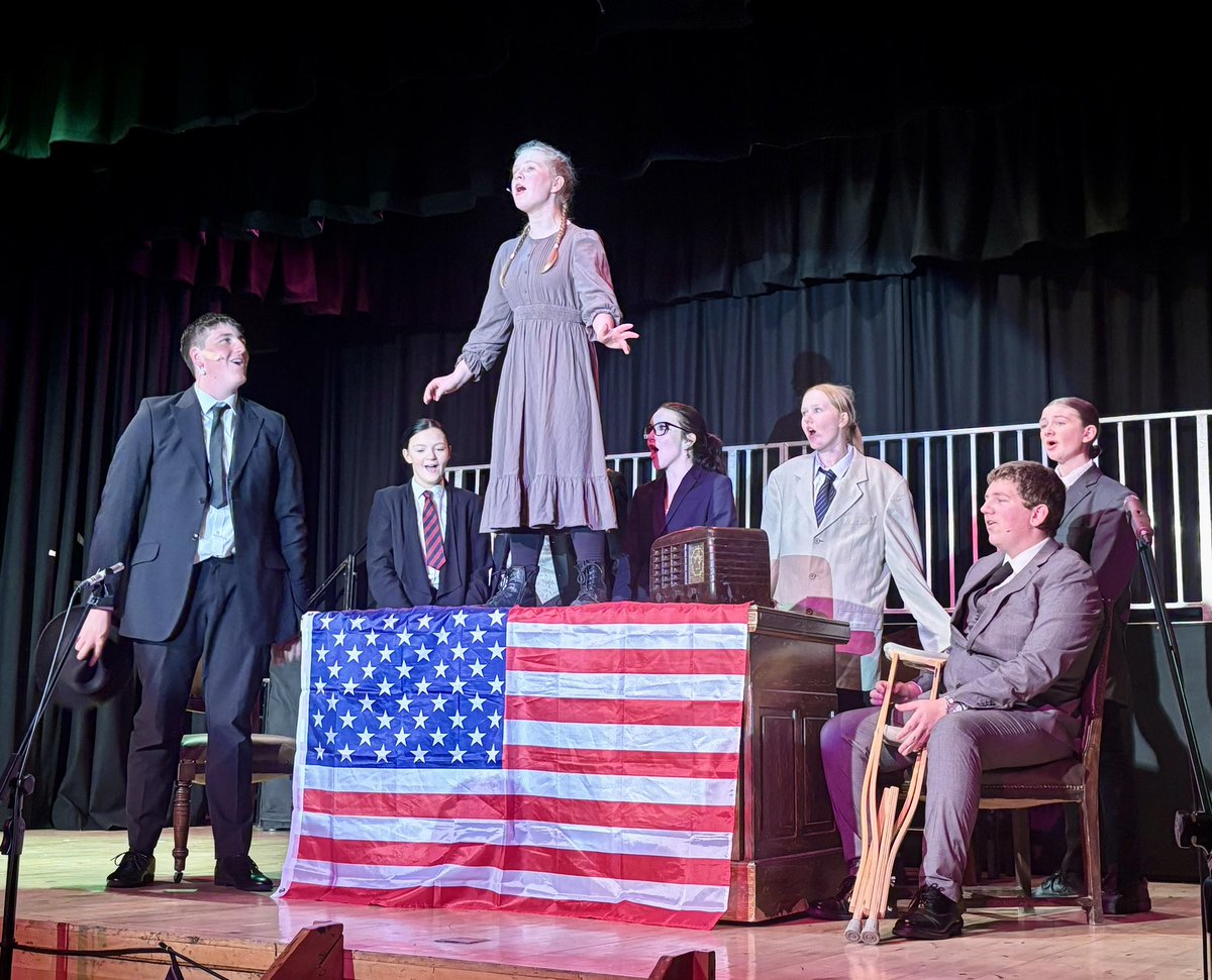 What an opening night for Annie! There are still 2 more nights to come and see our super talented cast in this musical bonanza! The acting and singing is excellent - what a talented bunch #proudtobePL