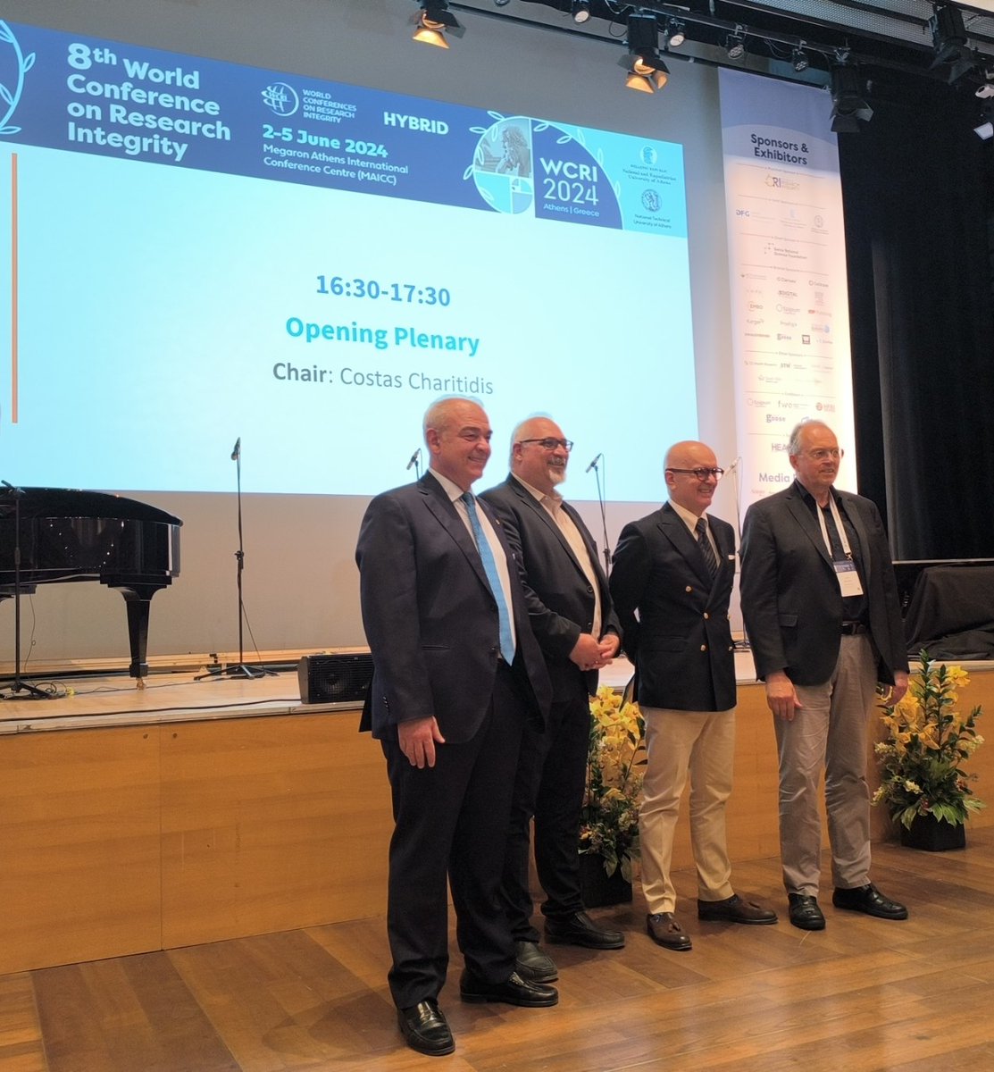 ELIDEK_HFRI's tweet photo. #HFRI had the pleasure to be part of the 8th WCRI, co-organized by @ntua, @uoaofficial and @WCRIFoundation. The Vice President of HFRI's Scientific Council, Prof. K. Haritidis was the co-chair of #WCRI2024
ℹ️ https://t.co/zSI4ZRn9xI
#BrainGain #StrongerGreece #Research #Integrity https://t.co/KJ8vU170aZ