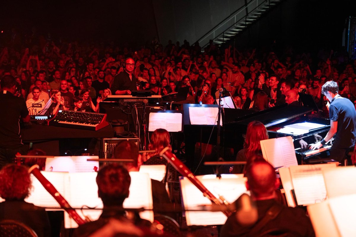 Rozafat's tweet photo. On the eve of the 25th anniversary of Kosova Liberation Day, Prishtina was living and breathing freedom.

Kosova Philharmonic performed together with Detroit techno icon Derrick May, electrifying masses in the heart of Prishtina.

#25VjetLiri https://t.co/JIi5G0y5tI