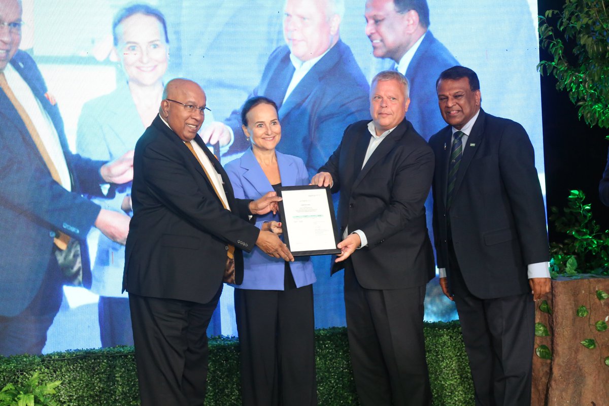 I had the pleasure of sharing my views during an event organized by Hayleys to launch 3 global recognitions including ‘World first Tea Estate to be with ‘regenagri global certificate. This is a good outcome of the Embassy supported agroforestry project.