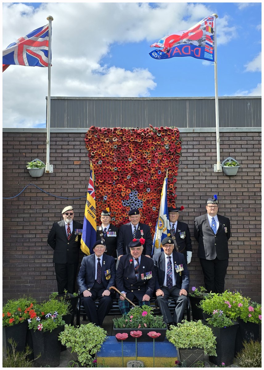 rblsforfar's tweet photo. A short wreath laying ceremony was held at Forfar Cross on 9th June to remember all those involved in D-Day, 6th June 1944 #DDay80th A full article can be found on our website https://t.co/4rq9wUaNRN including more pictures. #WeWillRememberThem #LestWeForget https://t.co/HIxHoy8UJ8