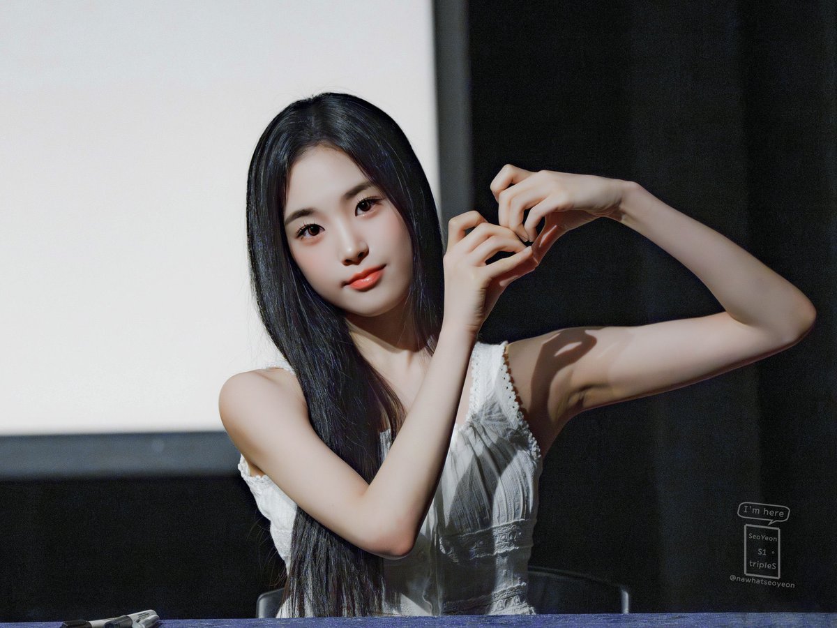 S24core's tweet photo. she took some nien pills..
c:@/nawhatseoyeon 
#tripleS #트리플에스 #JiYeon #지연 #지서연 https://t.co/ZkuLrAICV9