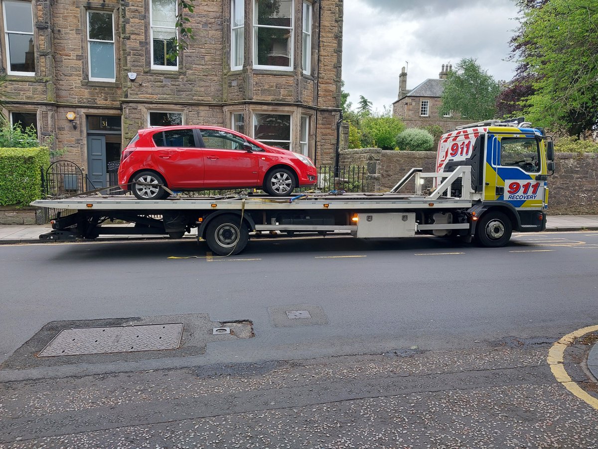 PSOSSEEdinburgh's tweet photo. The south-east community team continue to conduct road traffic patrols in the local area. This vehicle was seized after Police identified that the driver had no insurance. #OpSlowtime #keepingpeoplesafe https://t.co/eitHAcYlEI