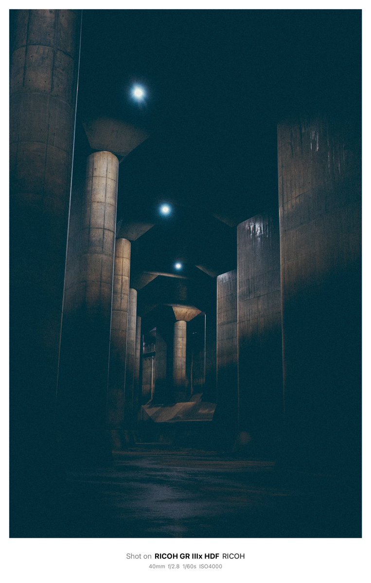 地下ダンジョン攻略した。
地上に出たら裾めちゃくちゃ汚れてた。