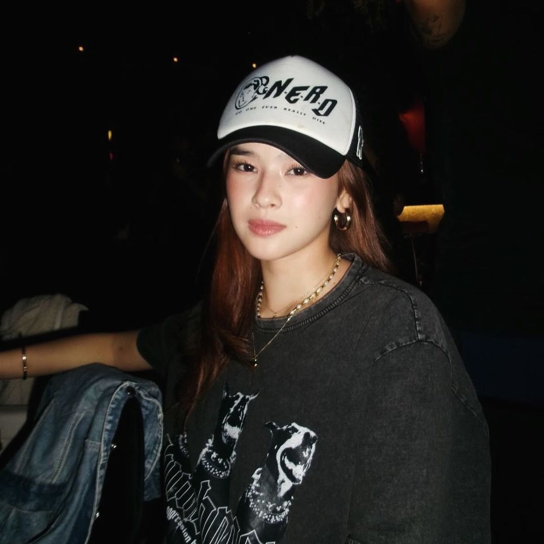 BrenSofie's tweet photo. swipe to make me smile https://t.co/8CxN5vChE3